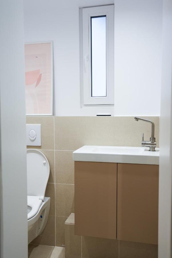Apartment Glamorous Design In Calea Victoriei Bucharest