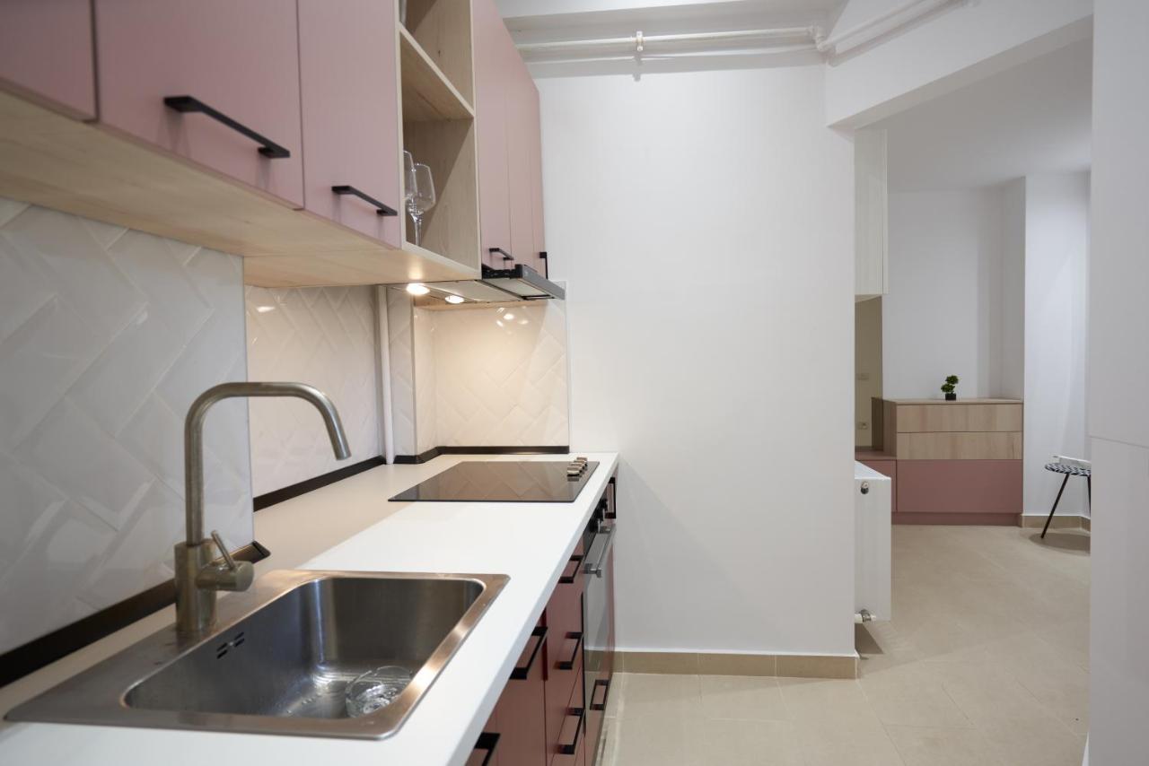 Apartment Glamorous Design In Calea Victoriei *