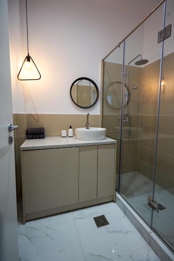 Glamorous Design In Calea Victoriei Apartment Bucharest