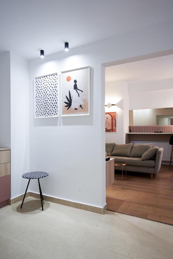 Apartment Glamorous Design In Calea Victoriei Bucharest